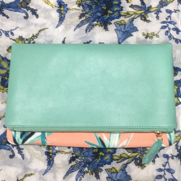 RACHEL PALLY REVERSIBLE CLUTCH - Picture 2 of 7